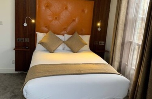 Wainscot Hotel | Trivelles Rochester
