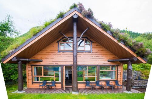 Vanylven House | Troll Fjordhytter