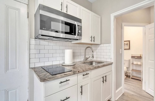 Wilmington Apartment | Trolley Teacup Charming Cozy Studio by RedAwning