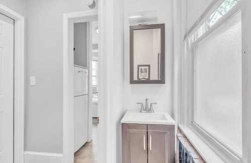 Wilmington Apartment | Trolley Teacup Charming Cozy Studio apts