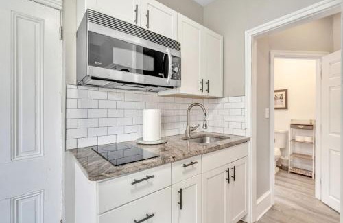 Wilmington Apartment | Trolley Teacup Charming Cozy Studio apts