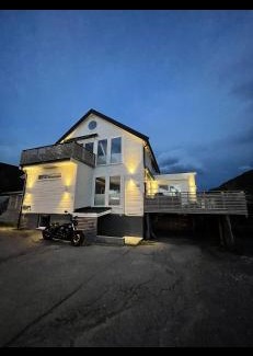 Tromsdalen Apartment | Tromsdalen Apt 1 - FREE PARKING