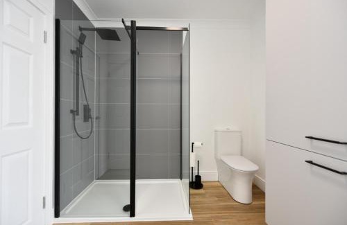 Troon Apartment | Troon Portland Apt A
