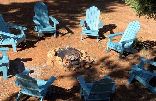 Duck Creek Village House | Trophy Room Retreat - Large Lodge Sleeps Up To 15