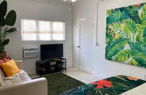 Miramar Apartment | Tropical Apartments in Miramar