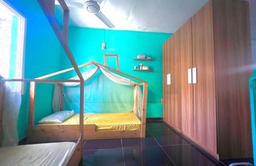Moroni House | Tropical beach house
