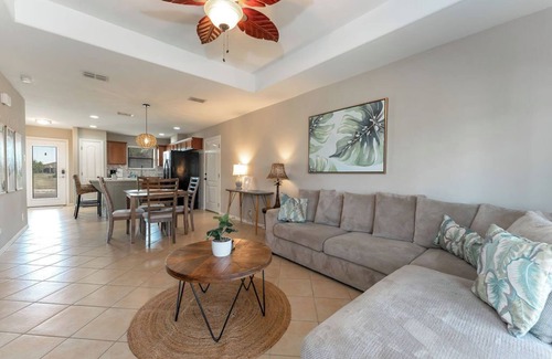 Laguna Vista House | Tropical Casita located in South Padre Island Golf Community