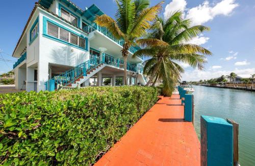 Key Colony Beach House | Tropical Charm