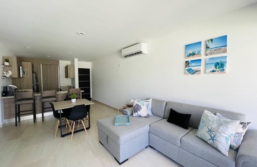 Cerritos Condo | Tropical Condo - Close to Beach and Waterpark!