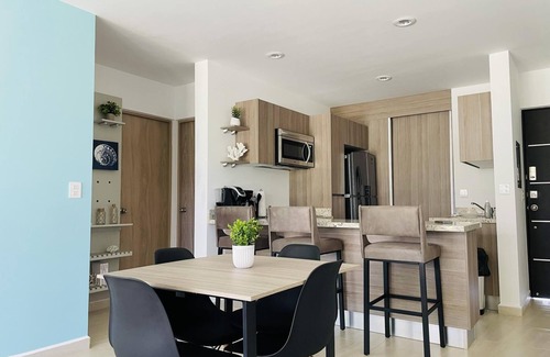 Cerritos Condo | Tropical Condo - Close to Beach and Waterpark!