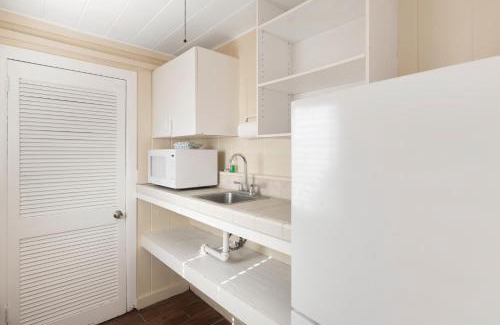 Marathon House | Tropical Cottages