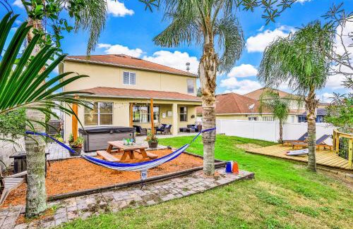 Bella Toscana House | Tropical Escape