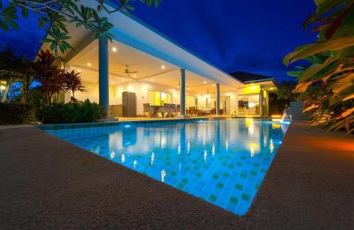 Hua Hin Apartment | Tropical Family Villa w Pool Garden ML103