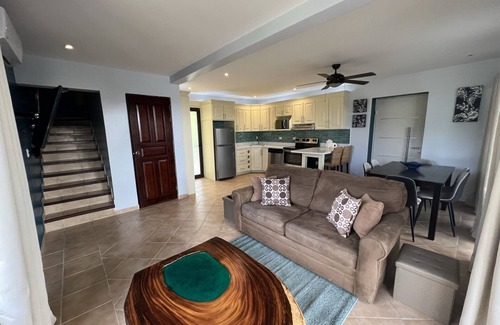 Coco Apartment | Tropical Gardens