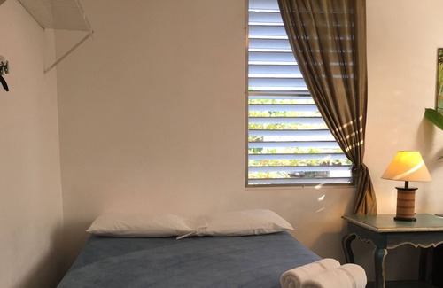 Isabel II House | Tropical Guest House