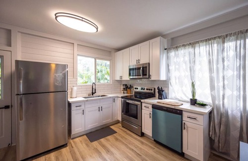 Hilo Cottage | Tropical Haven - 2BR Hilo