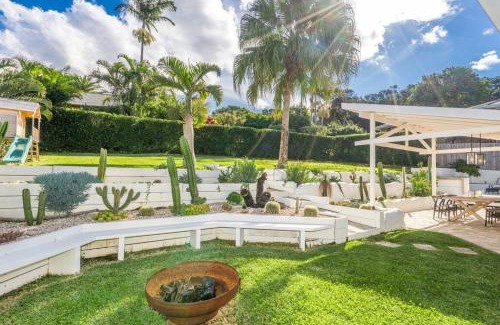 Lennox Head House | Tropical Hideaway Inspired by Palm Springs in Lennox Head