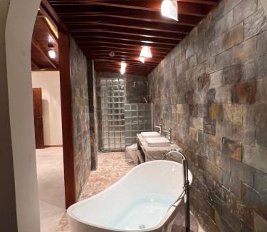 Thuan An Villa | TROPICAL HOUSE RIVERSIDE RETREAT