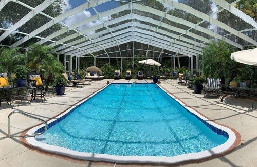 Aripeka House | Tropical Island Romantic Waterfront Private New 2Bed Suite Pool Sand Beach Gulf!