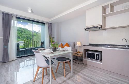 Cherngtalay Apartment | Tropical Living Surin Beach Phuket