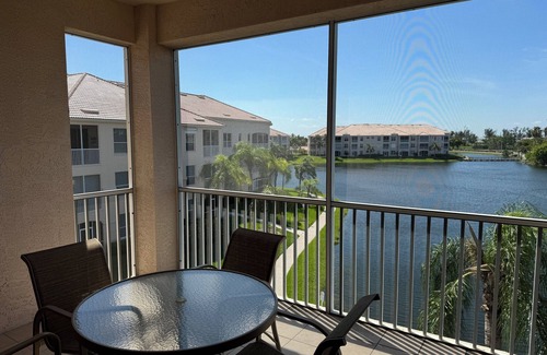 Tropical Cove Condo | Tropical Oasis at Lexington CC Lake Village