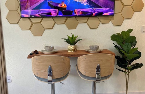 Ludlam Bed & Breakfast | Tropical Oasis