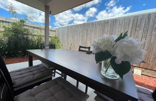 Strathpine House | Tropical Ocean Vibe Holiday House in Strathpine