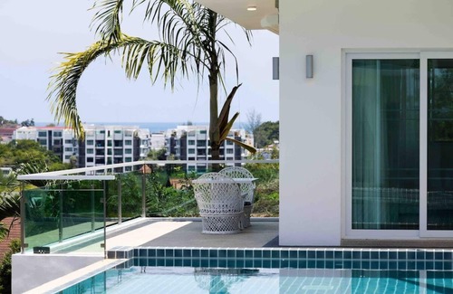 Patong House | "Tropical Ocean View pool Villa, 12 Min to Patong"