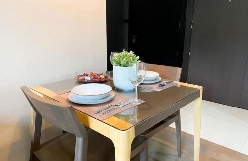 Thonglor Apartment | Tropical Paradise 1BR - Ultra Fast Wifi - Thong Lo