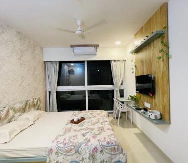 Pashan Apartment | Tropical Paradise