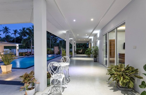 Thong Krut Villa | Tropical Private Pool Villa Koh Samui