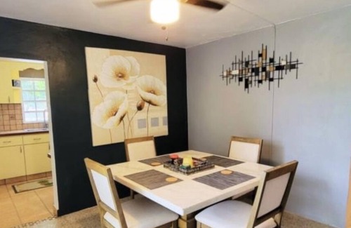 Rio Arriba Apartment | Tropical rainforest studio close to Charco Frio, with WiFi, AC, and Solar Power