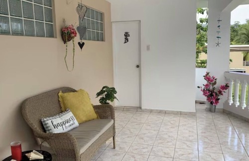 Rio Arriba Apartment | Tropical rainforest studio close to Charco Frio, with WiFi, AC, and Solar Power