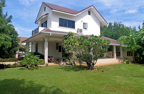 Pak Nam Pran House | Tropical Sea View Villa, Pranburi, Hua Hin