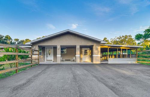 Greater Palm River Point CDC House | Tropical Tampa Home Pets Welcome!
