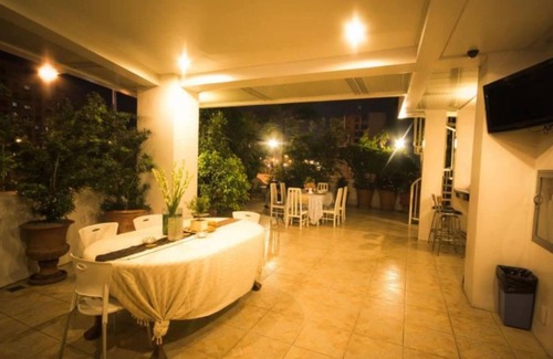 Pio del Pilar House | Tropical Twin Escape – Avitel Townhouse Stay