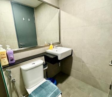 Downtown George Town Apartment | Tropicana 218 Macalister by CC