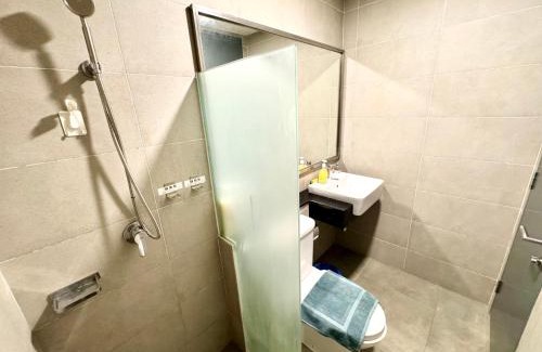 Downtown George Town Apartment | Tropicana 218 Macalister by CC