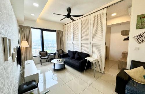 Downtown George Town Apartment | Tropicana 218 Macalister by CC