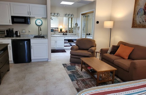 San Ignacio Vista II Estates Apartment | Tropicana Villa B, Studio Unit