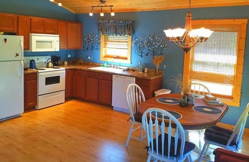 Waterville Cabin | Trout Lodge w/ Hot Tub