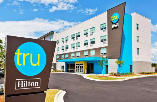 Auburn Hotel | Tru by Hilton Auburn