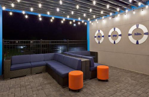Auburn Hotel | Tru by Hilton Auburn