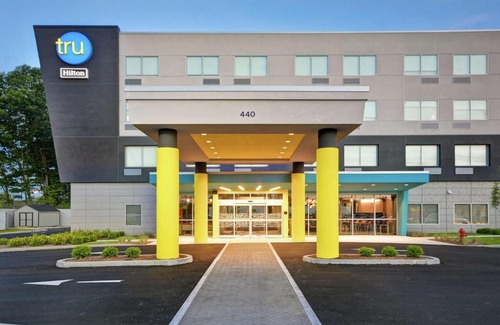 Chicopee Hotel | Tru By Hilton Chicopee Springfield
