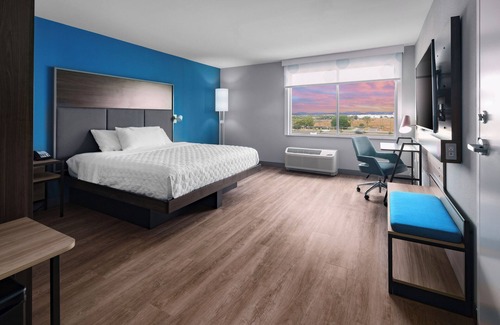 Goodyear Hotel | Tru By Hilton Goodyear Phoenix West, AZ