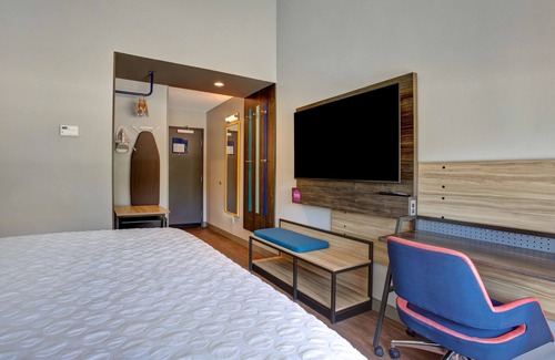 Grand Prairie Hotel | Tru by Hilton Grand Prairie