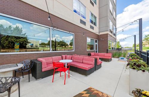 Waldron Hotel | Tru By Hilton Kansas City Airport