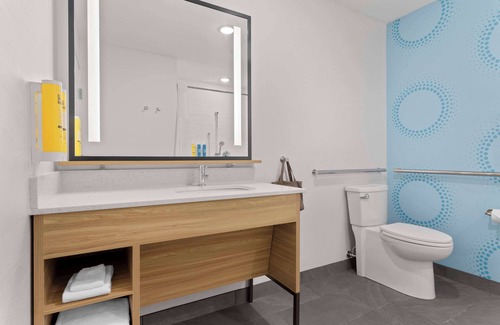 Lincoln Hotel | Tru By Hilton Lincoln East