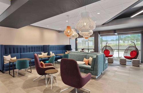 Lincoln Hotel | Tru By Hilton Lincoln East