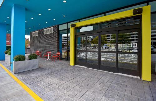 Downtown Hotel | Tru By Hilton Manchester Downtown
